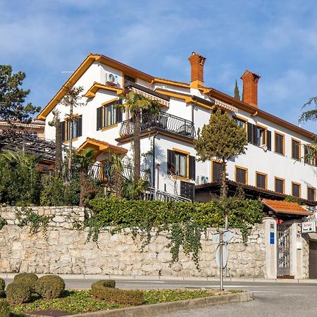 Camelia & Martina Apartments Opatija Exterior foto