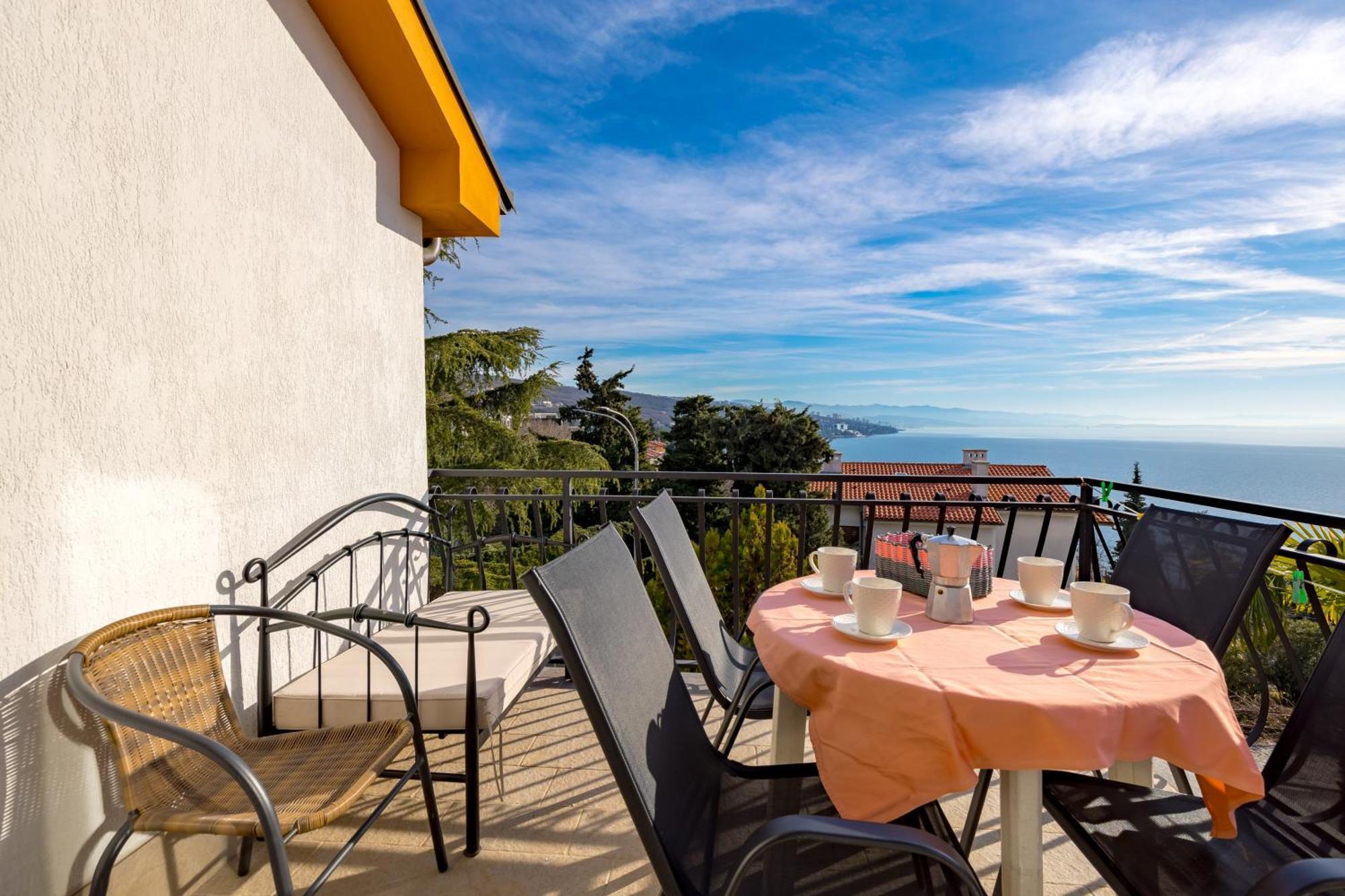 Camelia & Martina Apartments Opatija Exterior foto